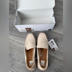 DV by Dolce Vita Women’s Loafers NWT